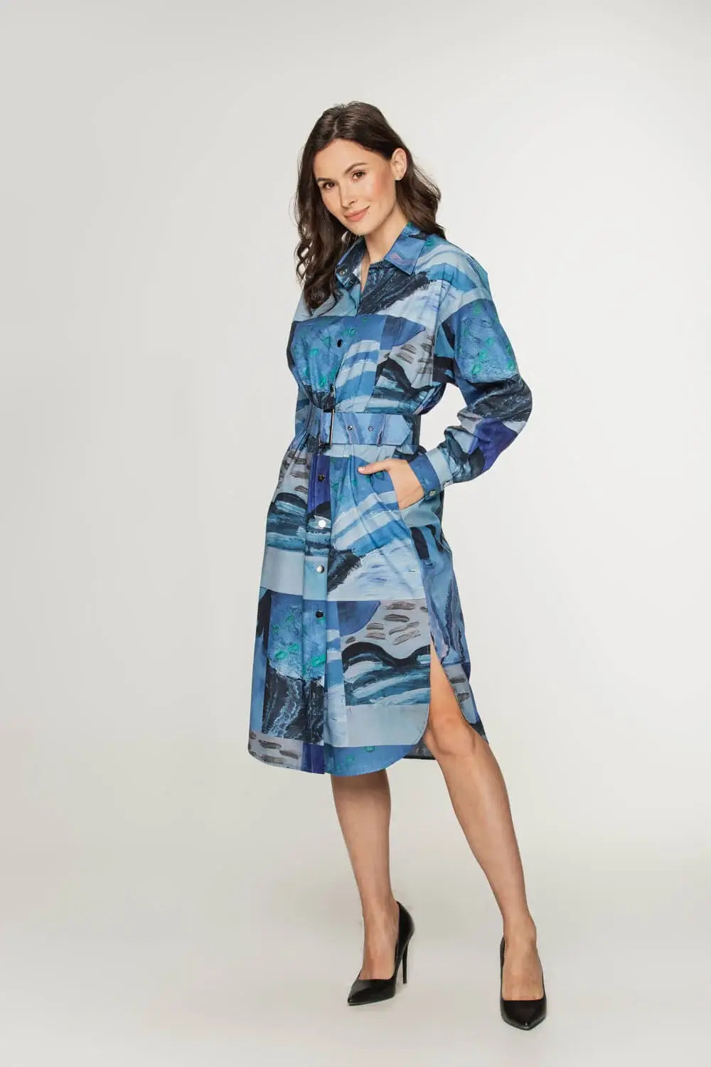 Artistic Blue Long-Sleeved Cotton Shirt Dress