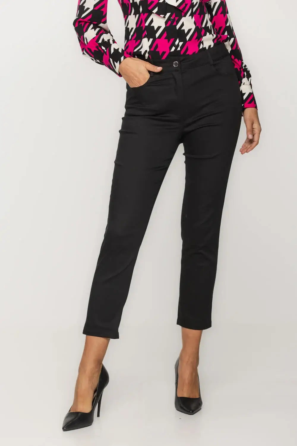 Black Ankle-Length Pant